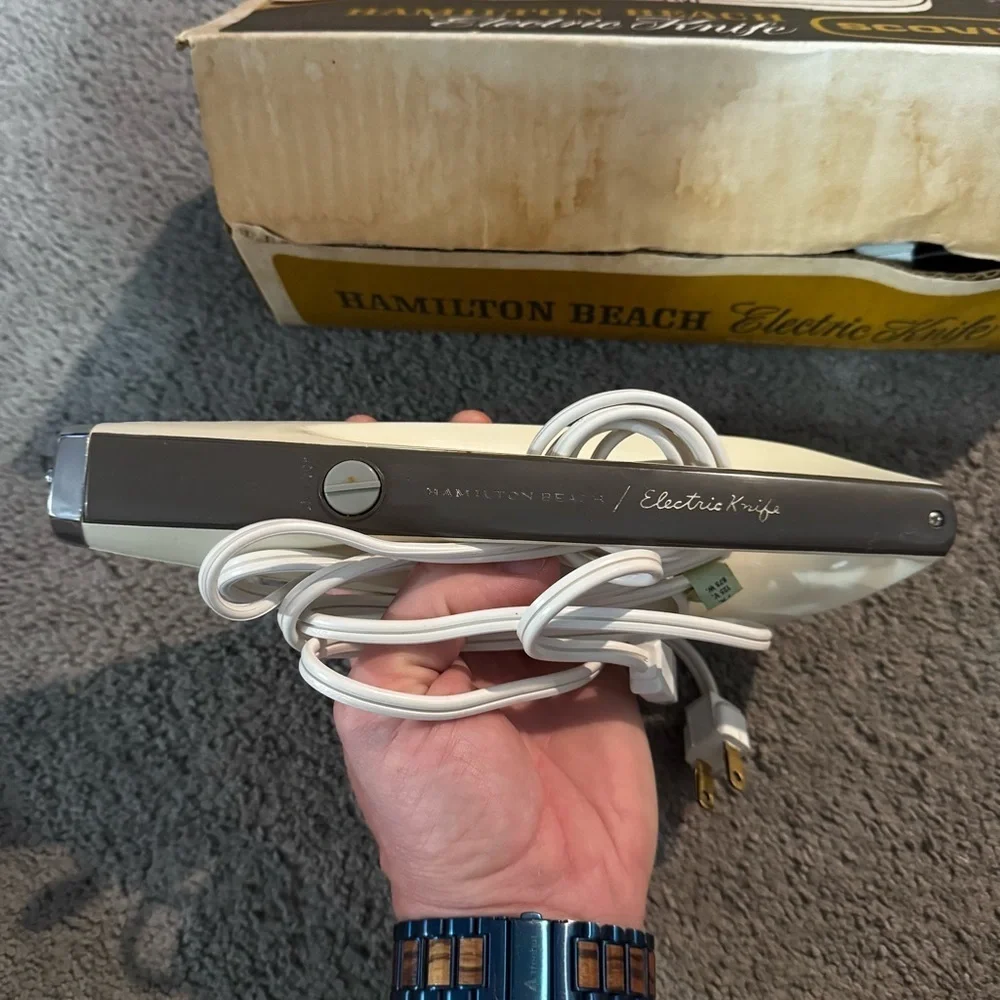 VINTAGE HAMILTON BEACH SCOVILL ELECTRIC KNIFE - Model 270 Tested WORKS With Box